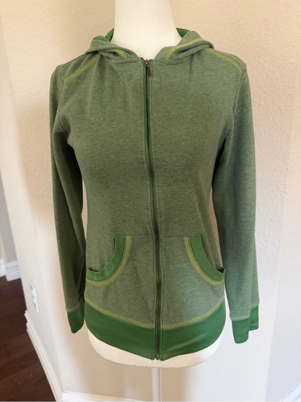 Columbia Women's Green Zip Hoodie with Contrasting Trim